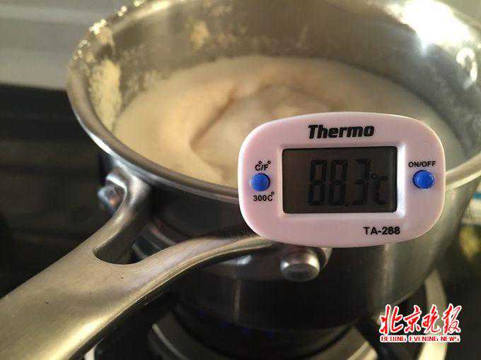豆浆存在“假沸”易中毒 家中自制开锅后需再煮5分钟