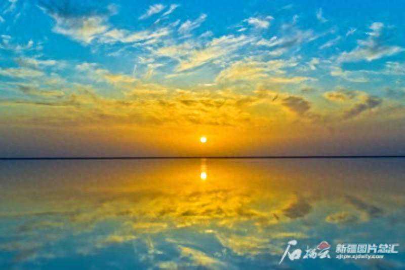 辨词：罗布泊 “泊”念bó还是pō？