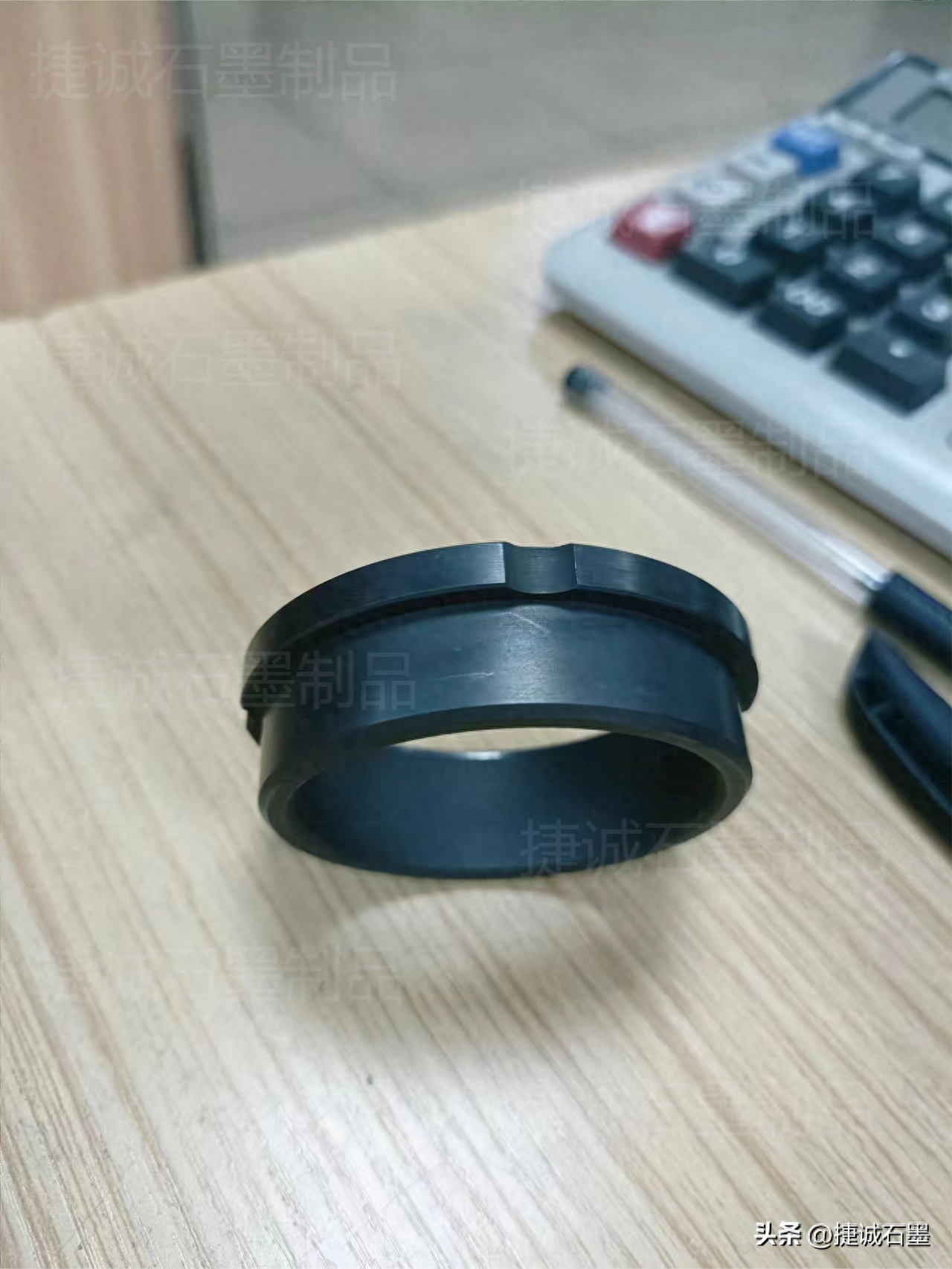 石墨密封圈加工厂的石墨密封圈介绍是什么？